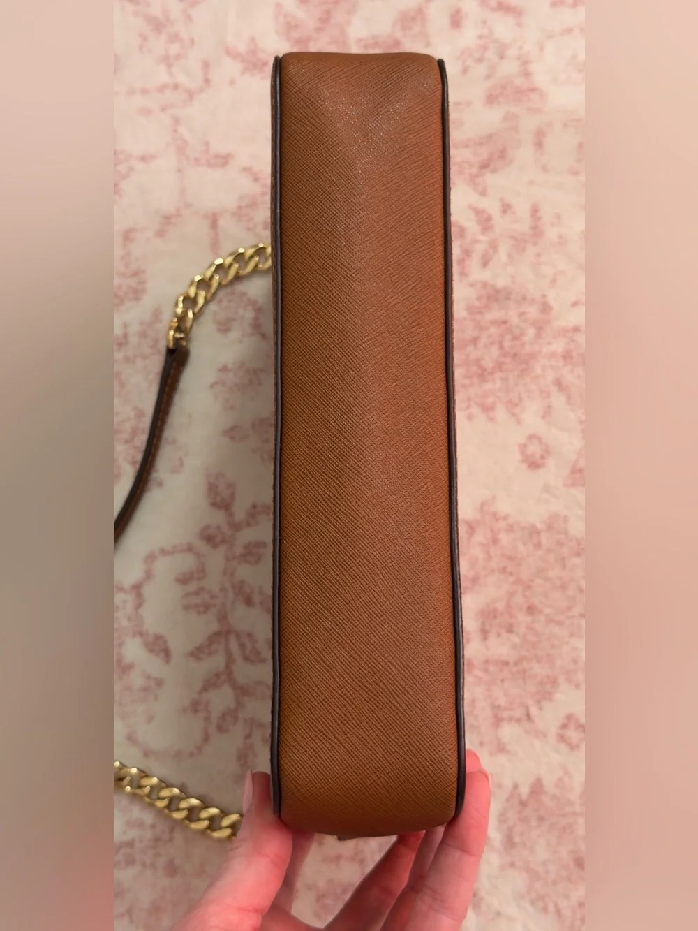 Like new Michael Kors Large East West Crossbody Bag